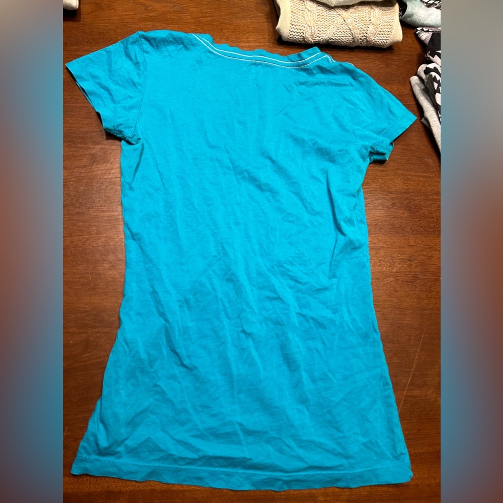 Hurley tee size x small - Picture 2 of 3